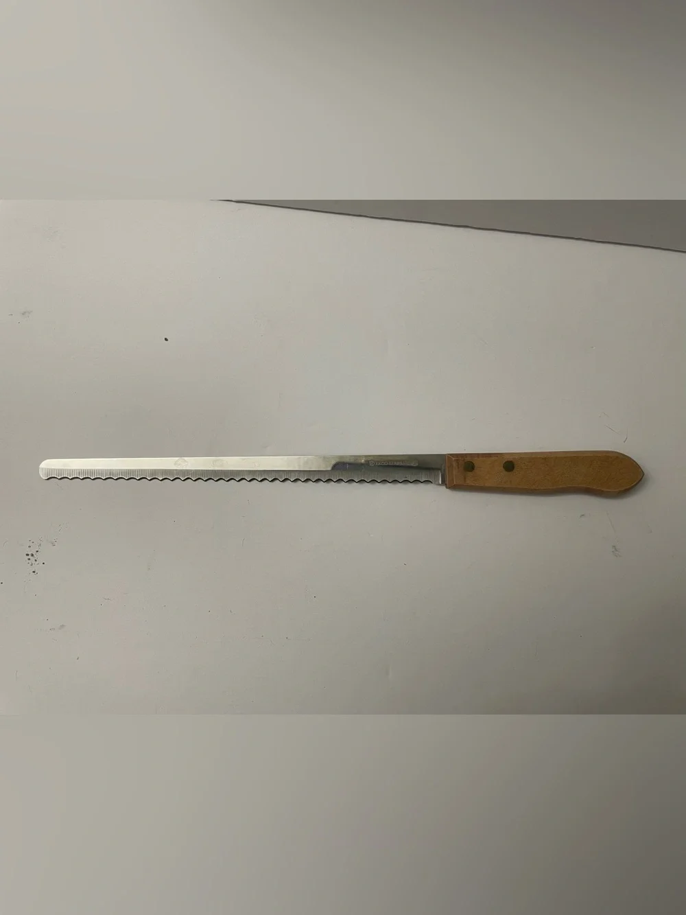 Ekco Stainless USA Serrated Knife Wood Handle Bread / Ham 9